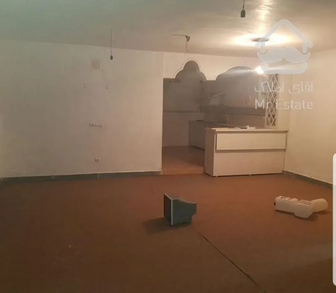 آپارتمان شرکت نفت پشت به اتوبان با قابلیت تجاری