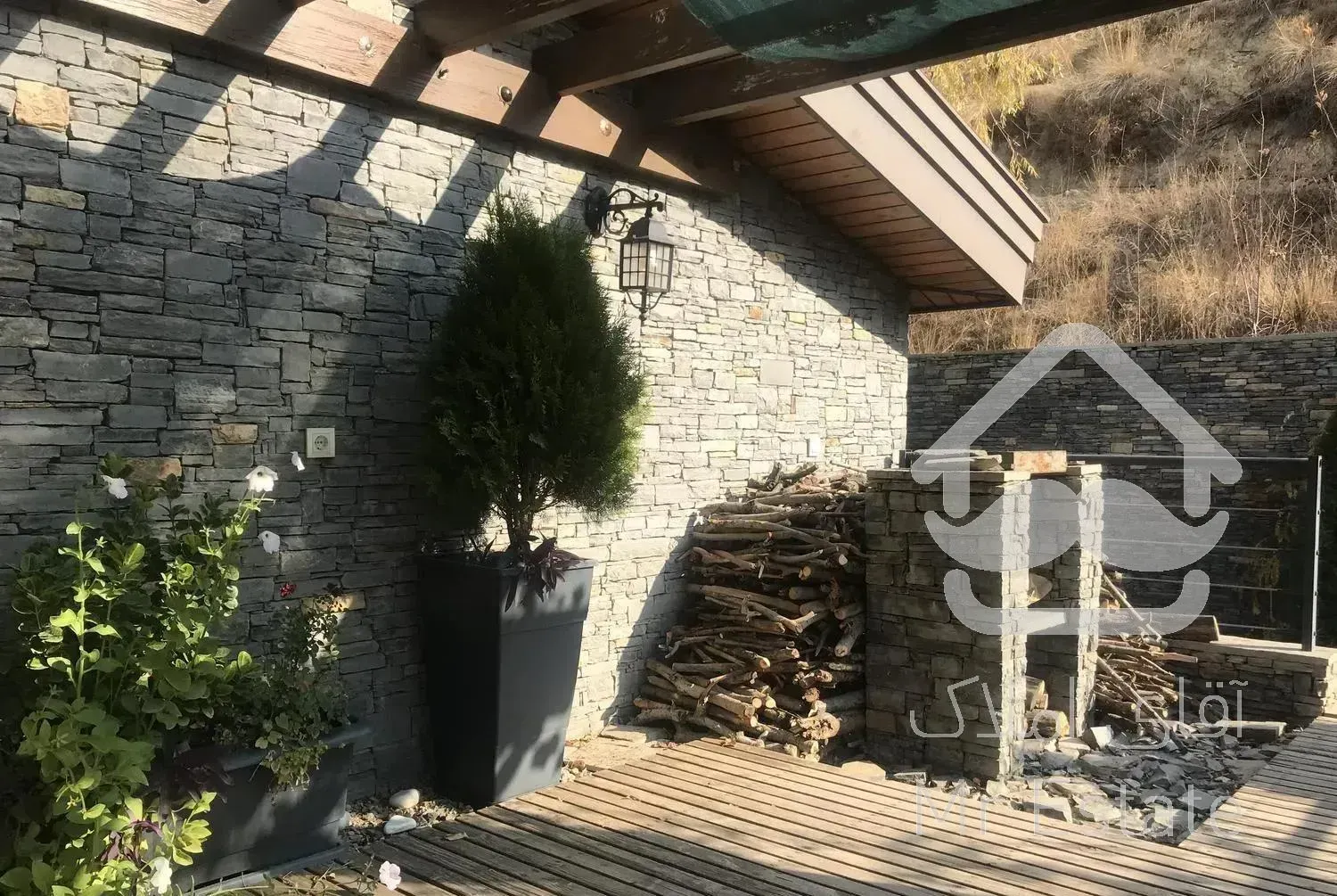 آپارتمان به سبک ویلایی 172 متر تریبلکس