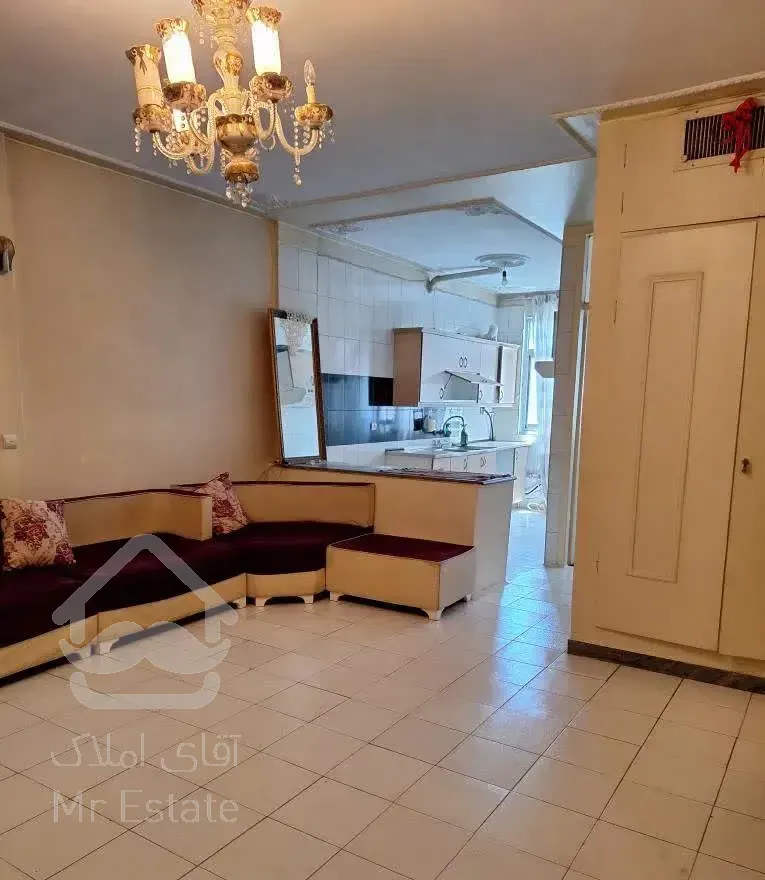 نارمک/ ۵۳ متر/ طبقه اول
