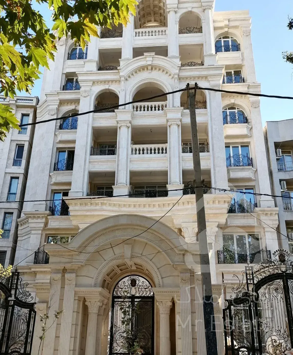 12واحدی  /85متر دونبش  /روبنما کمال‌شهر