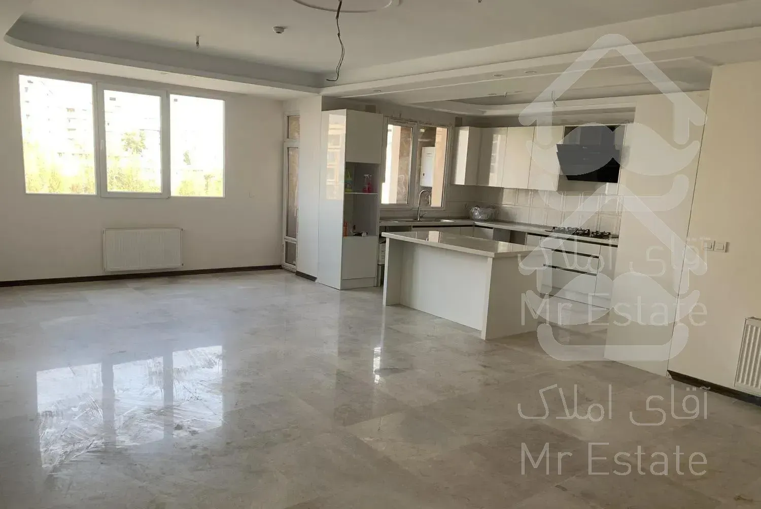 آپارتمان  ۱۳۸ متر سه خوابه