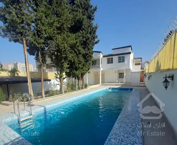 خانه ویلایی ۸۵۰متر شهرک غرب مهستان