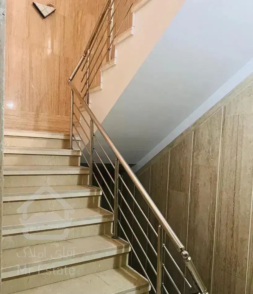 پاسداران ۱۱۸ متر ۲ خواب روبه آفتاب فول امکانات