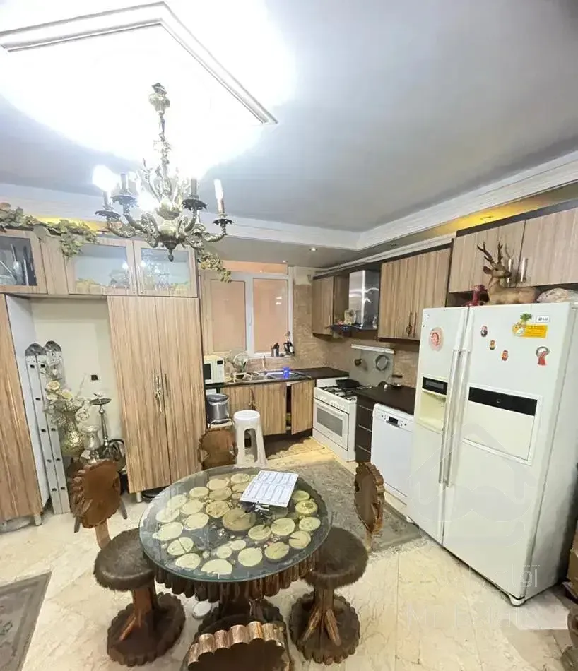 ۹۱ متر /دو خواب /۱۱ ساله