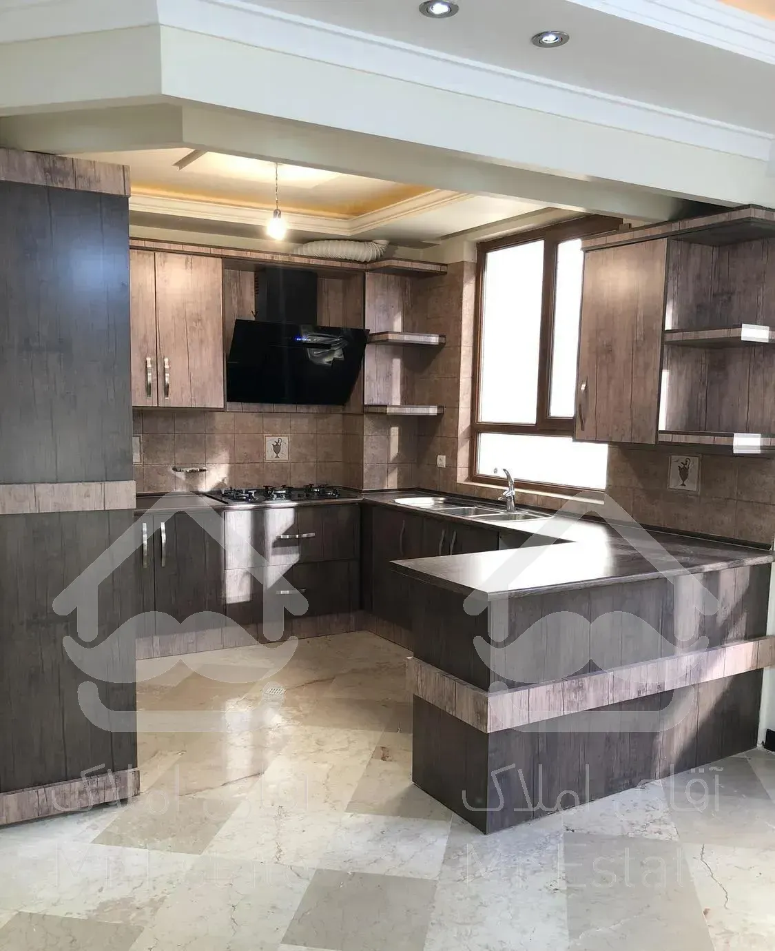 آپارتمان ٨٩ متر فرعى دنج