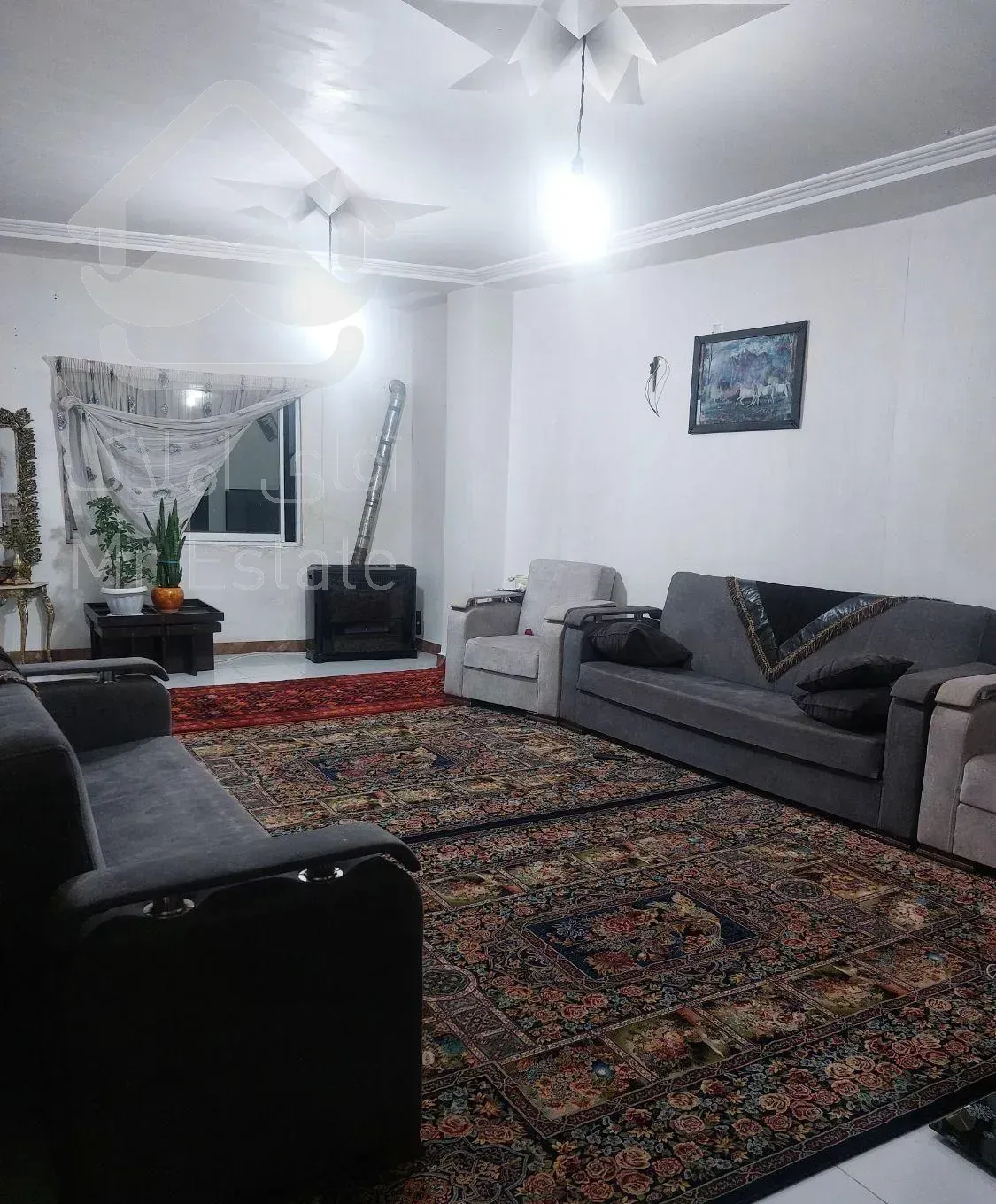 فروش آپارتمان ۹۰ متری ۲ خوابه طبقه ۱ در حمیدیان