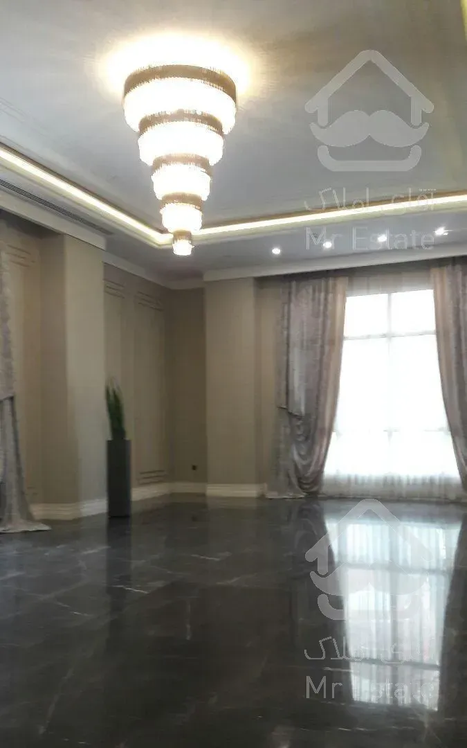 ۱۹۸ متر  / ونک / شیخ بهایی شمالی