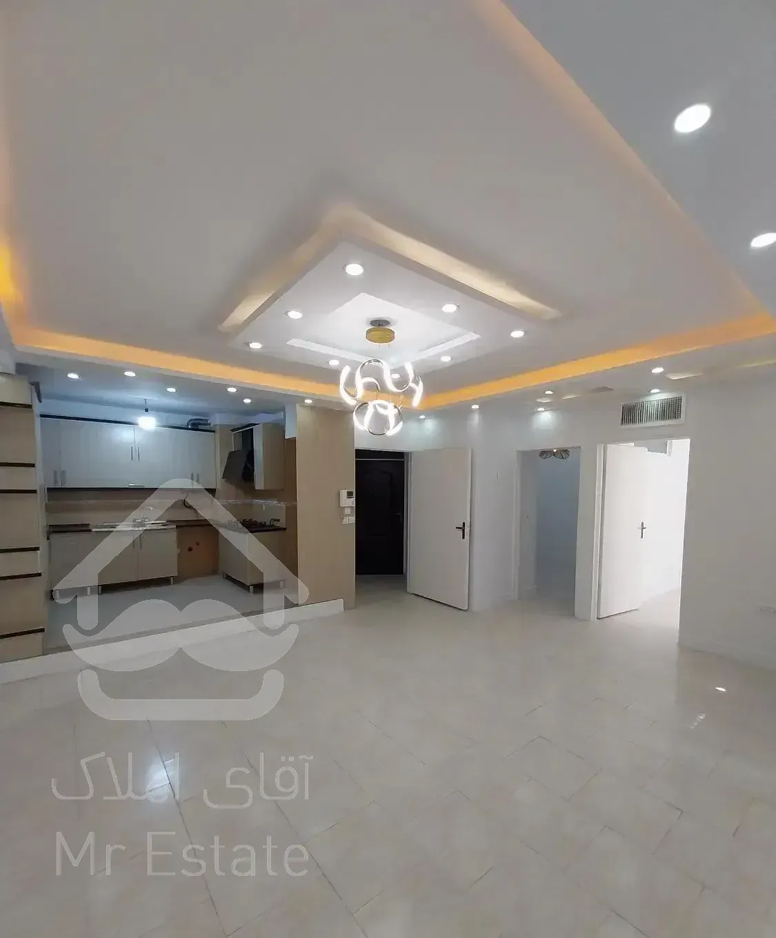 77متر/نورگیر/خوش نقشه/پارکینگ سندی/سندتک برگ