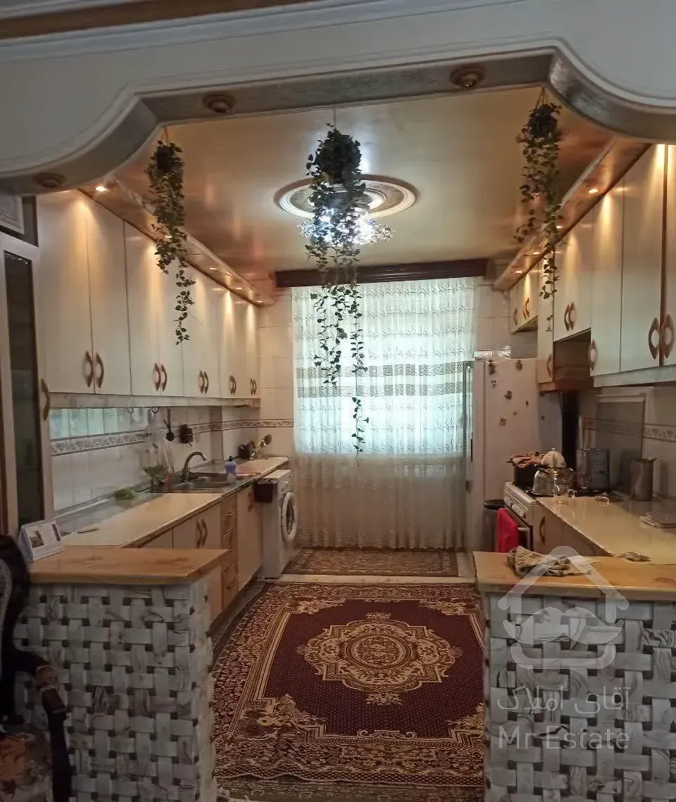 فروش آپارتمان ۷۷ متری ۲ خوابه طبقه ۴