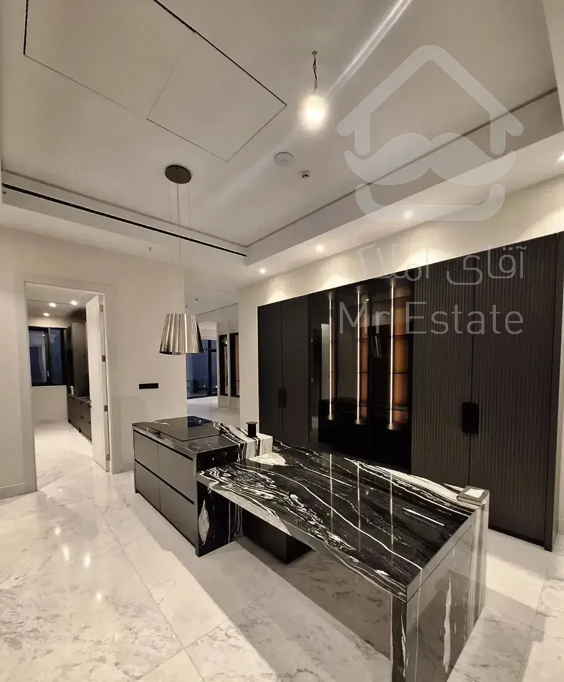 مهماندوست 250 متر خاص و دیدنی مشرف به باغ