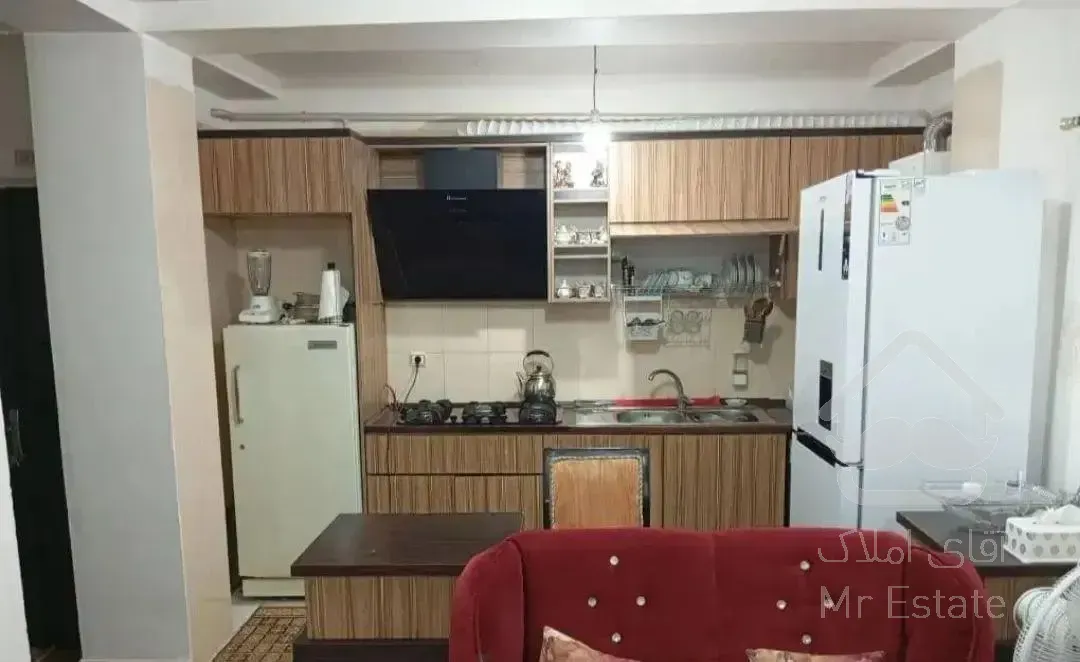 رهن کامل آپارتمان ۳ طبقه ۶ واحد