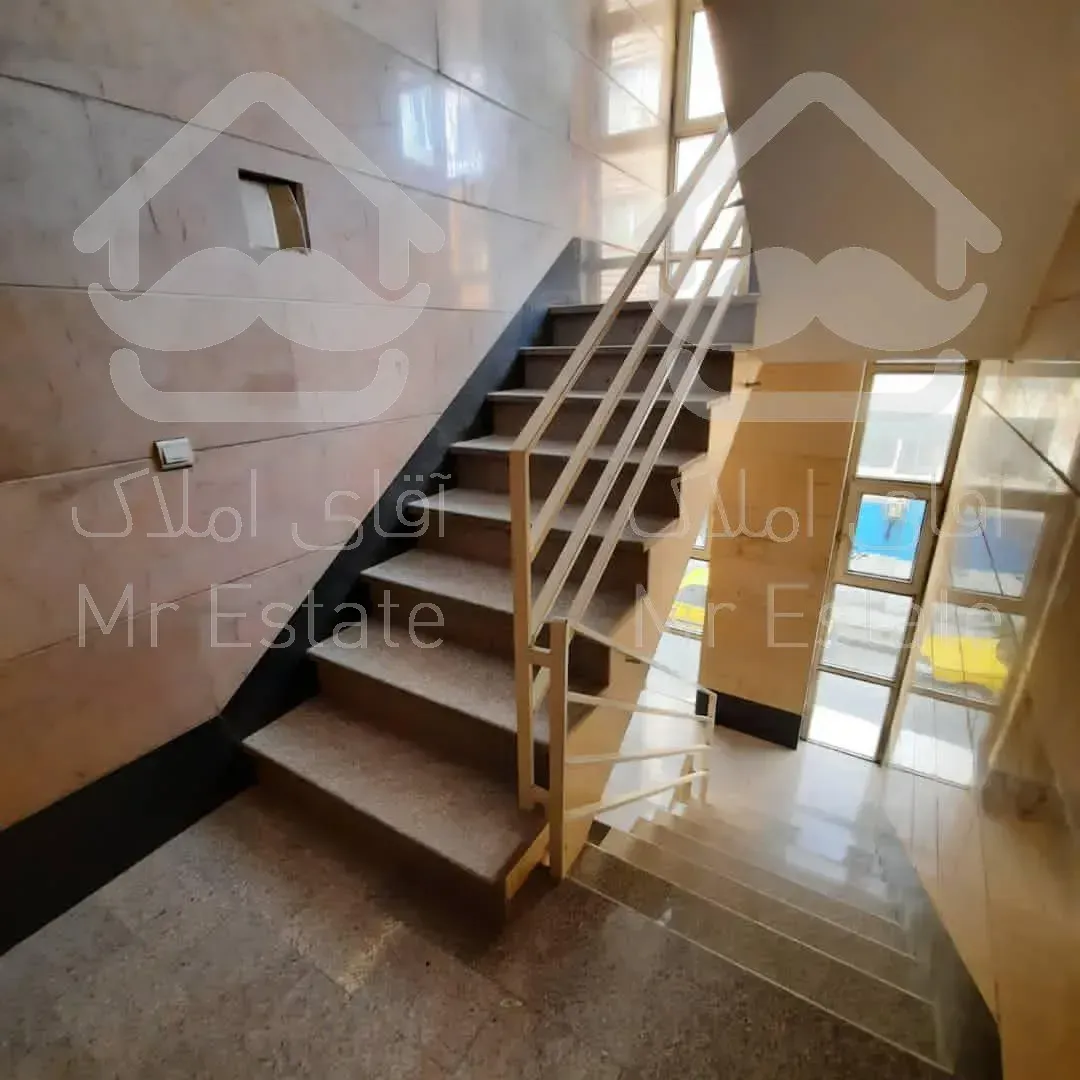 ۶۶متر دوخواب طبقه اول با پارکینگ در پونک