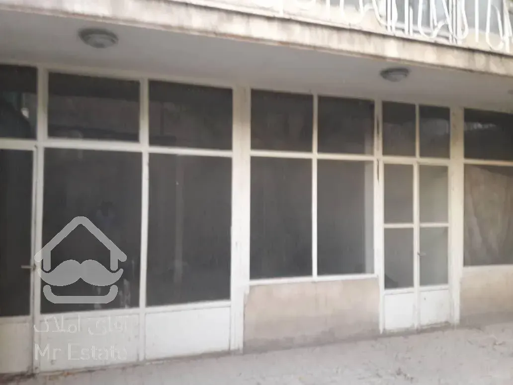 300 متر خانه کلنگی شامل 110 متر تجاری، ستارخان