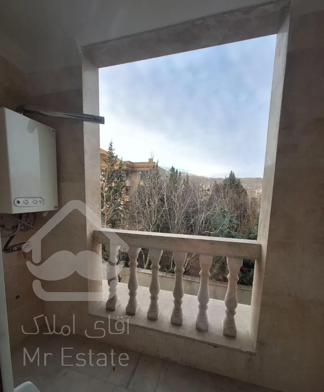 ۱۳۷ متر ۳ خواب تازه تکمیل مرکز شهر