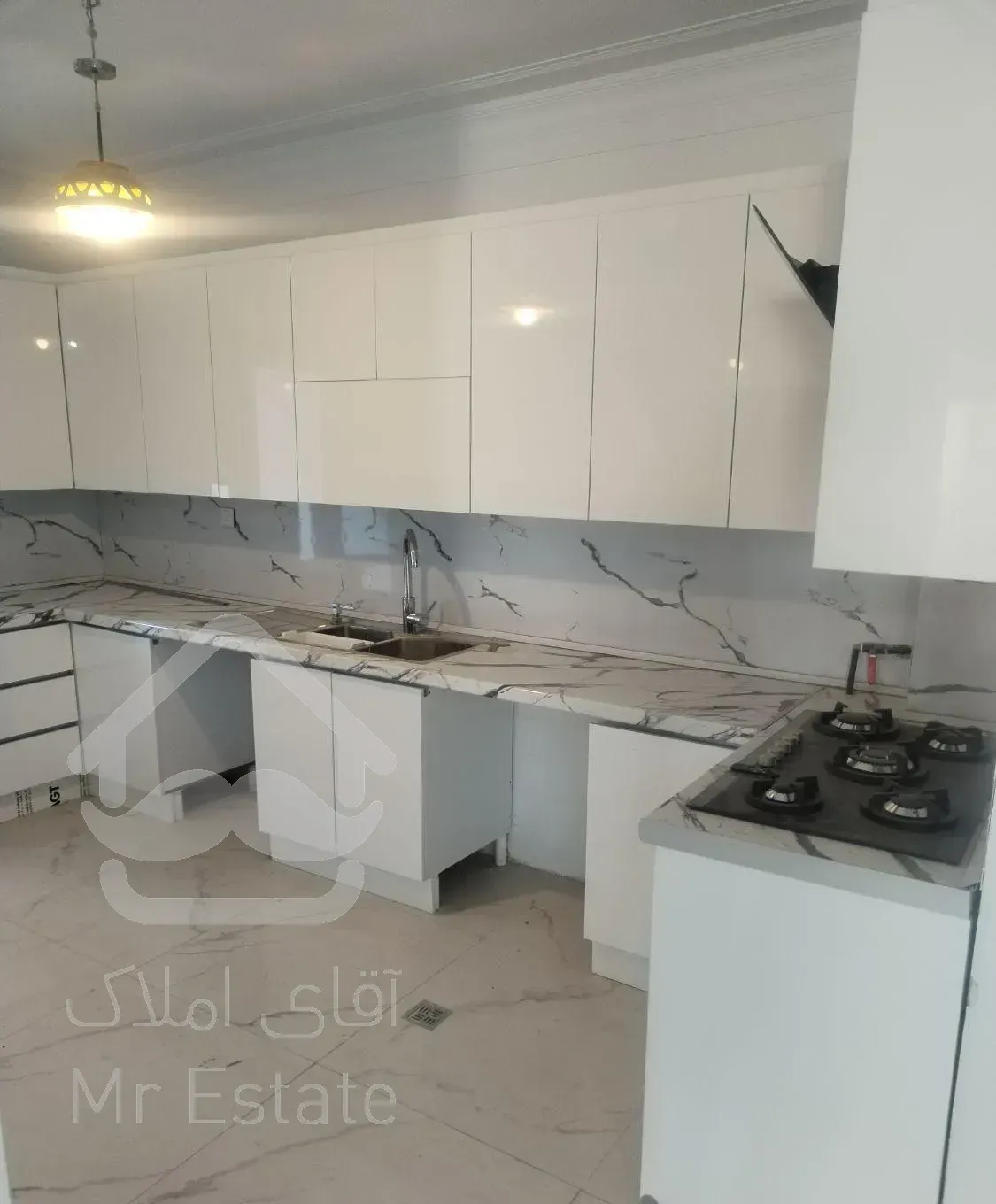 آپارتمان ۱۳۵ متری ۳ خوابه، کوهسار