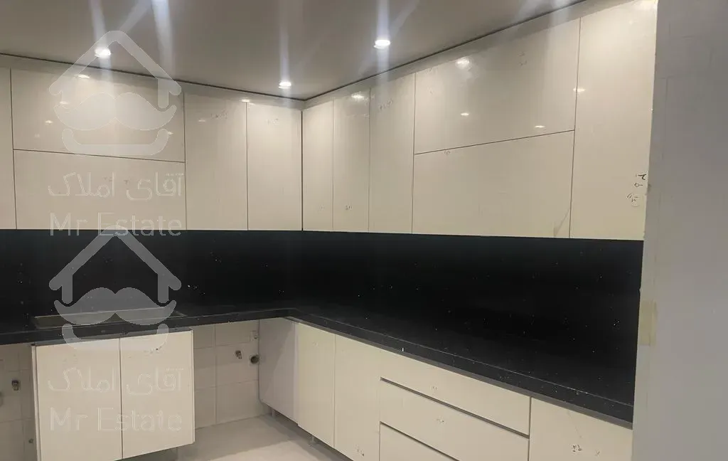 **آپارتمان۱۲۶متر۲خواب صفر فوق شیک خ لاهور**