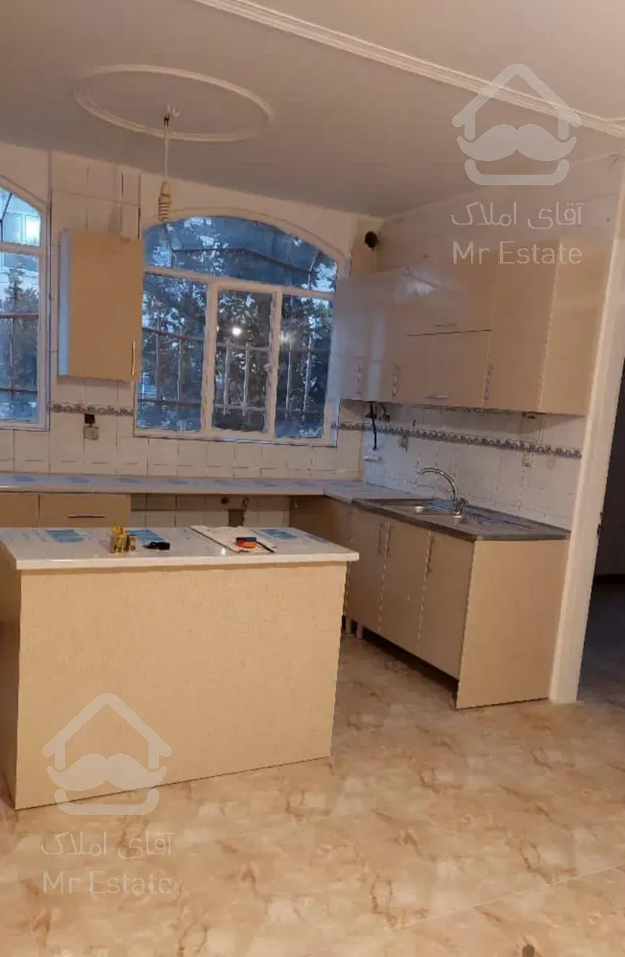 ۱۰۰ متر دو خواب رهن واجاره  در گلشهر