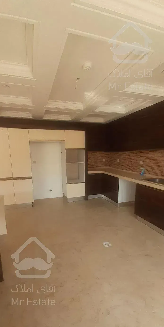 آپارتمان ۲۱۰متری ۳ خواب کلید نخورده تهرانپارس