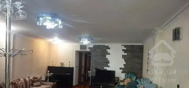 ۸۲متر خوش نقشه با پارکینگ اختصاصی و انباری