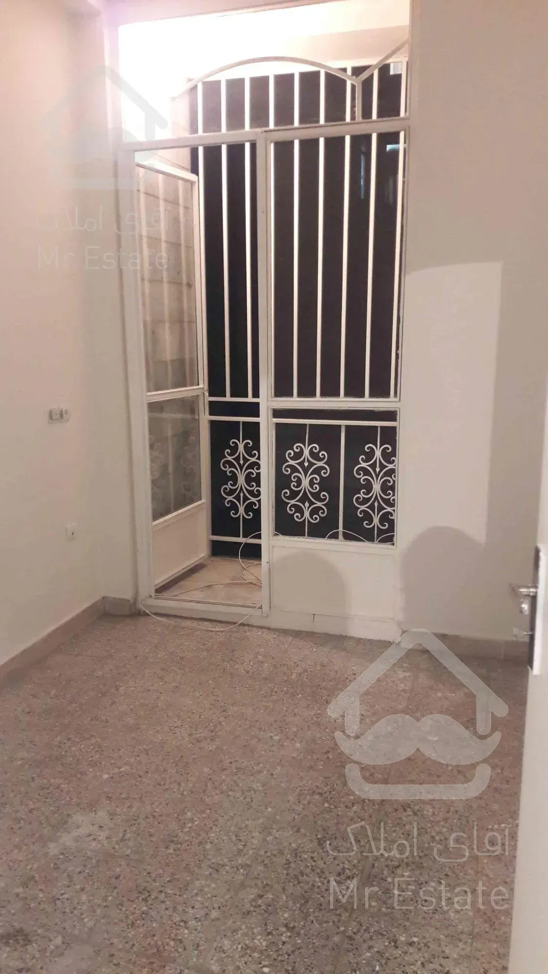 اپارتمان ۶۸ متری ۲ خ شیک اجاره ای در فردوس شرق