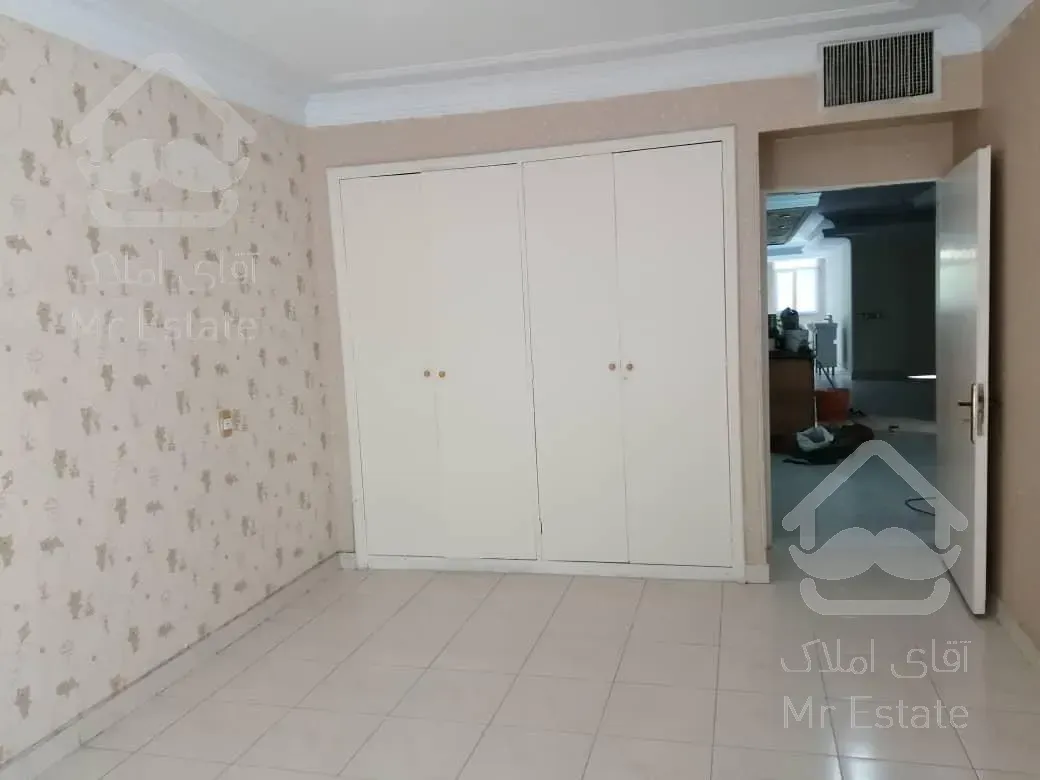 اجاره و رهن آپارتمان جردن 200  متر شیک