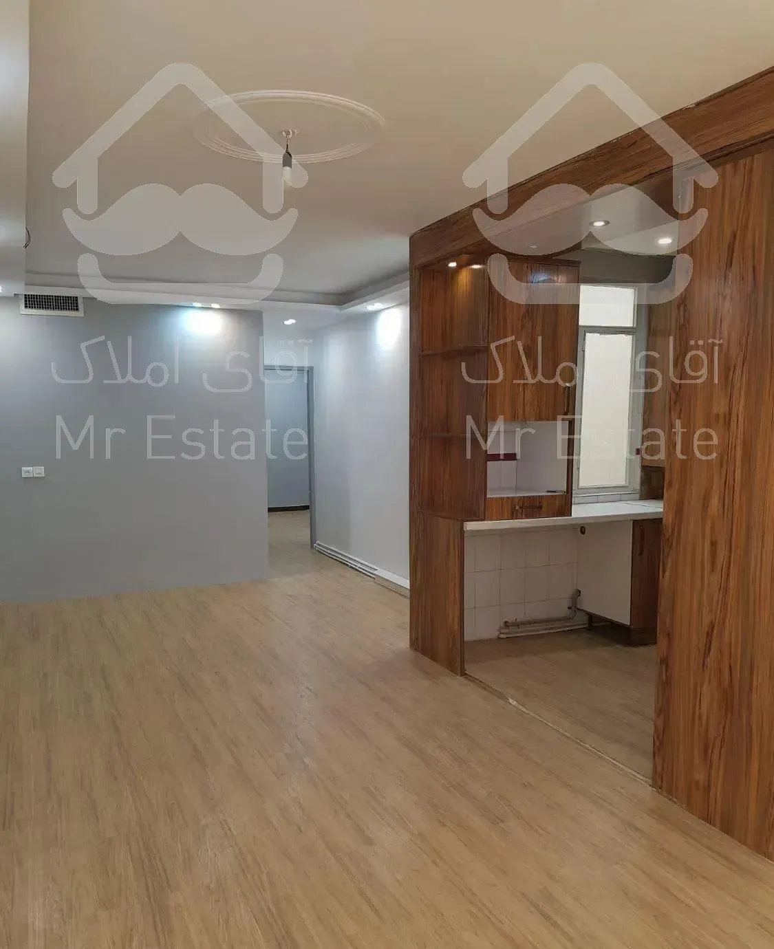 ۷۵ متر تهرانپارس  طبقه دوم سندی فروشنده واقعی