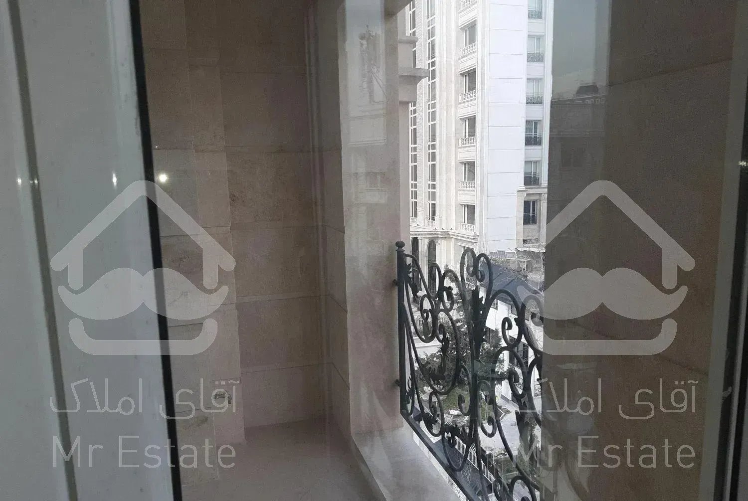 اپارتمان ۱۱۰ متر نوساز ظفر