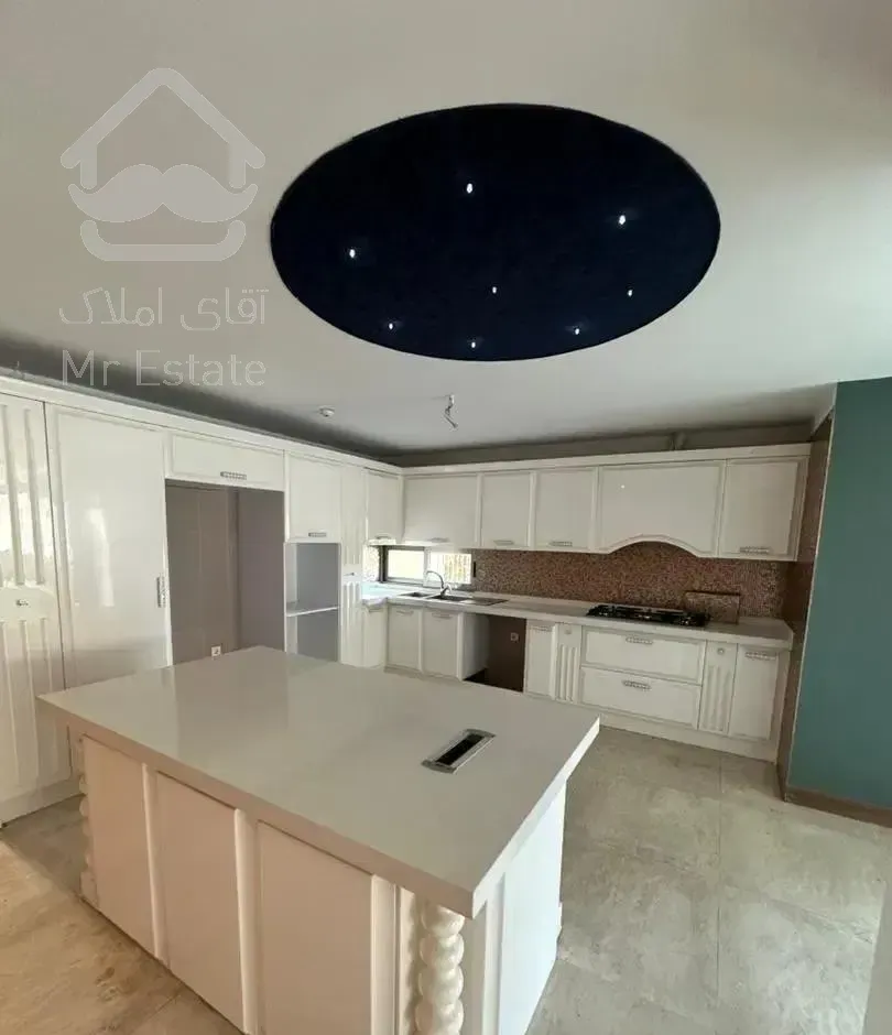 ۲۰۰متر/سوئیت مجزا /دو پارکینگ/فول مشاعات/ویو ابدی