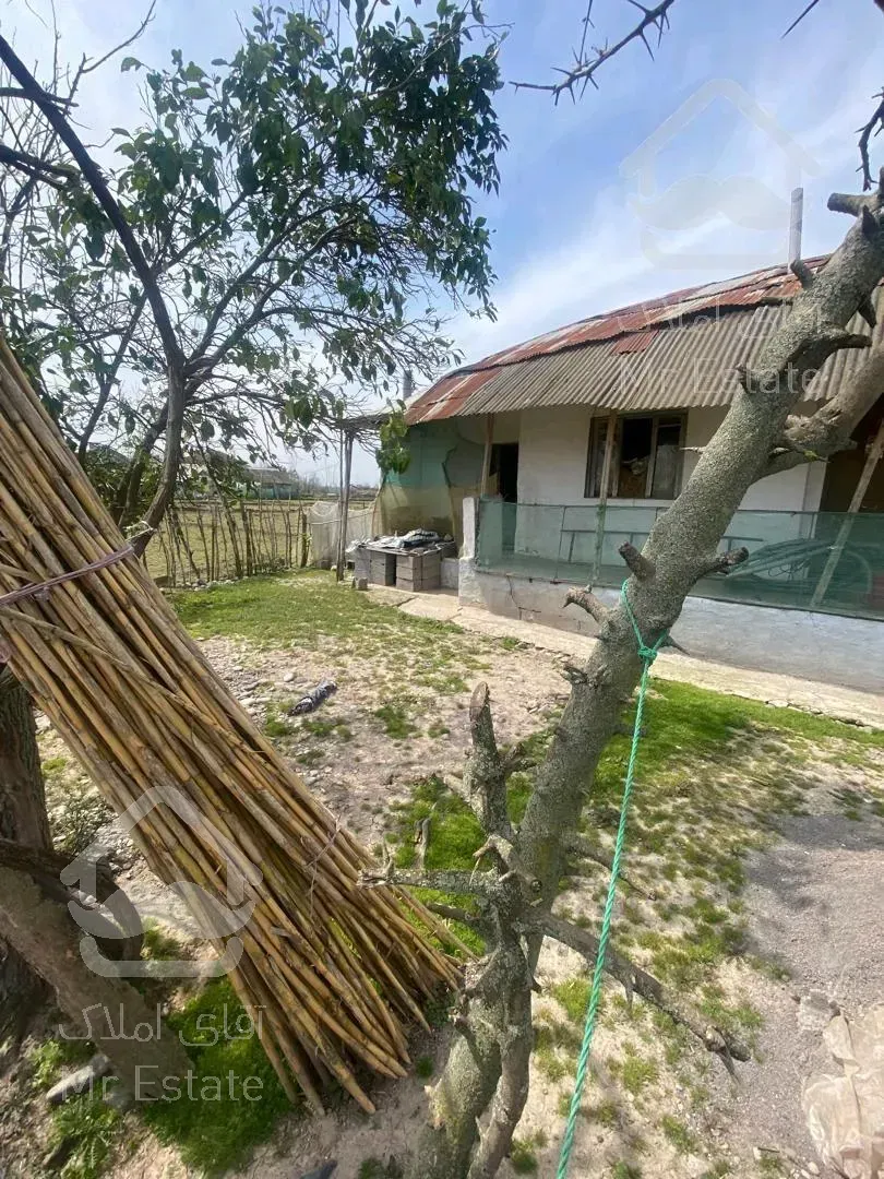 فروش1100متر خانه و محوطه و شالی در ازراف شهر کوچصفهان