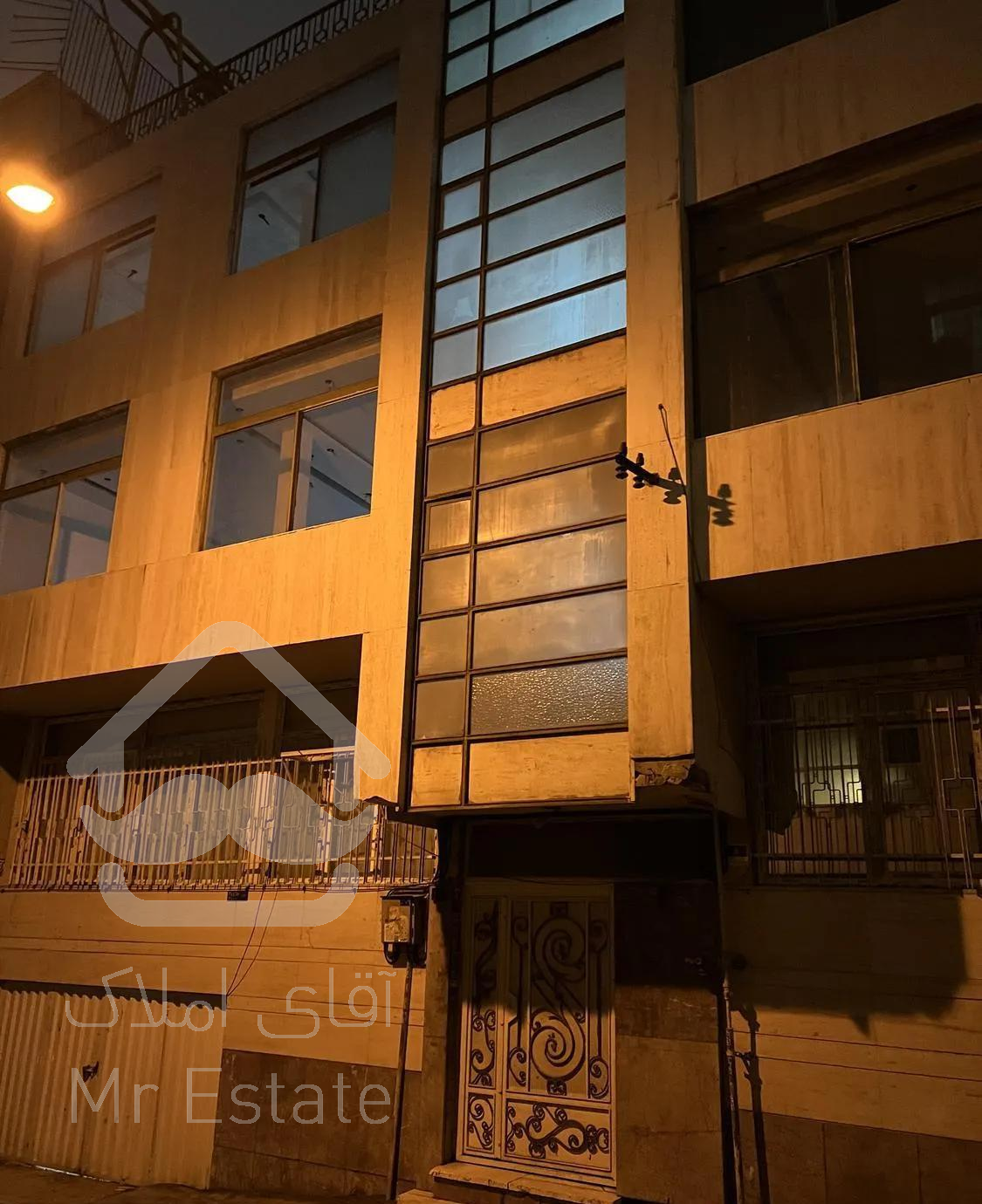 قائم مقام فرهانی/۱۵۰متر۳خوابه/تکواحدی