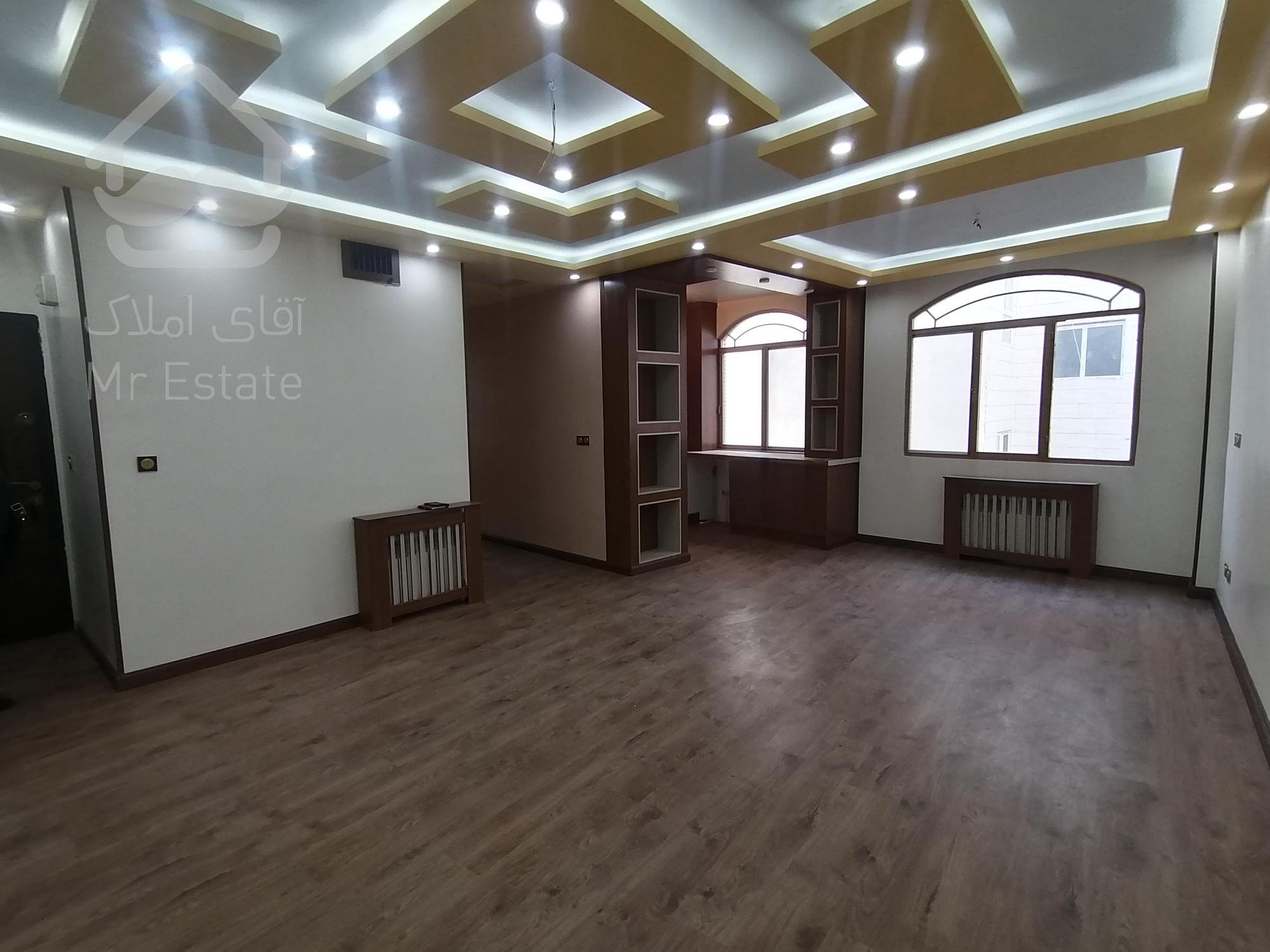 80 متر دو خواب سالن پرده خور