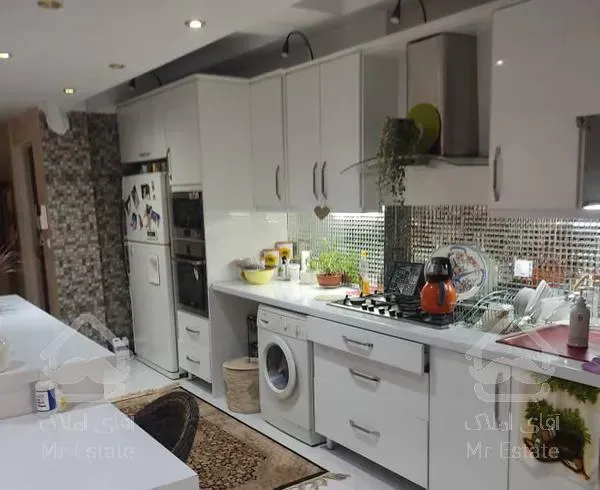 144 متر 3 خوابه  در کامرانیه