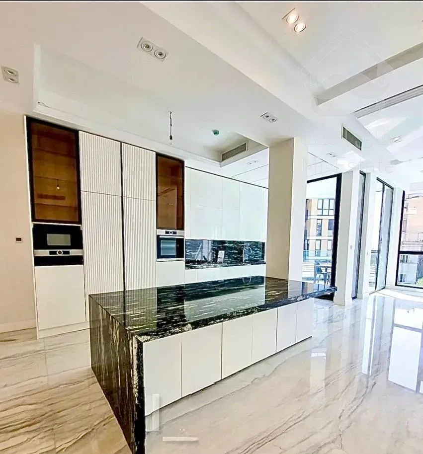 آرارات ۱۸۵متر۳خواب ۶ساله ۲پارکینگ سندی