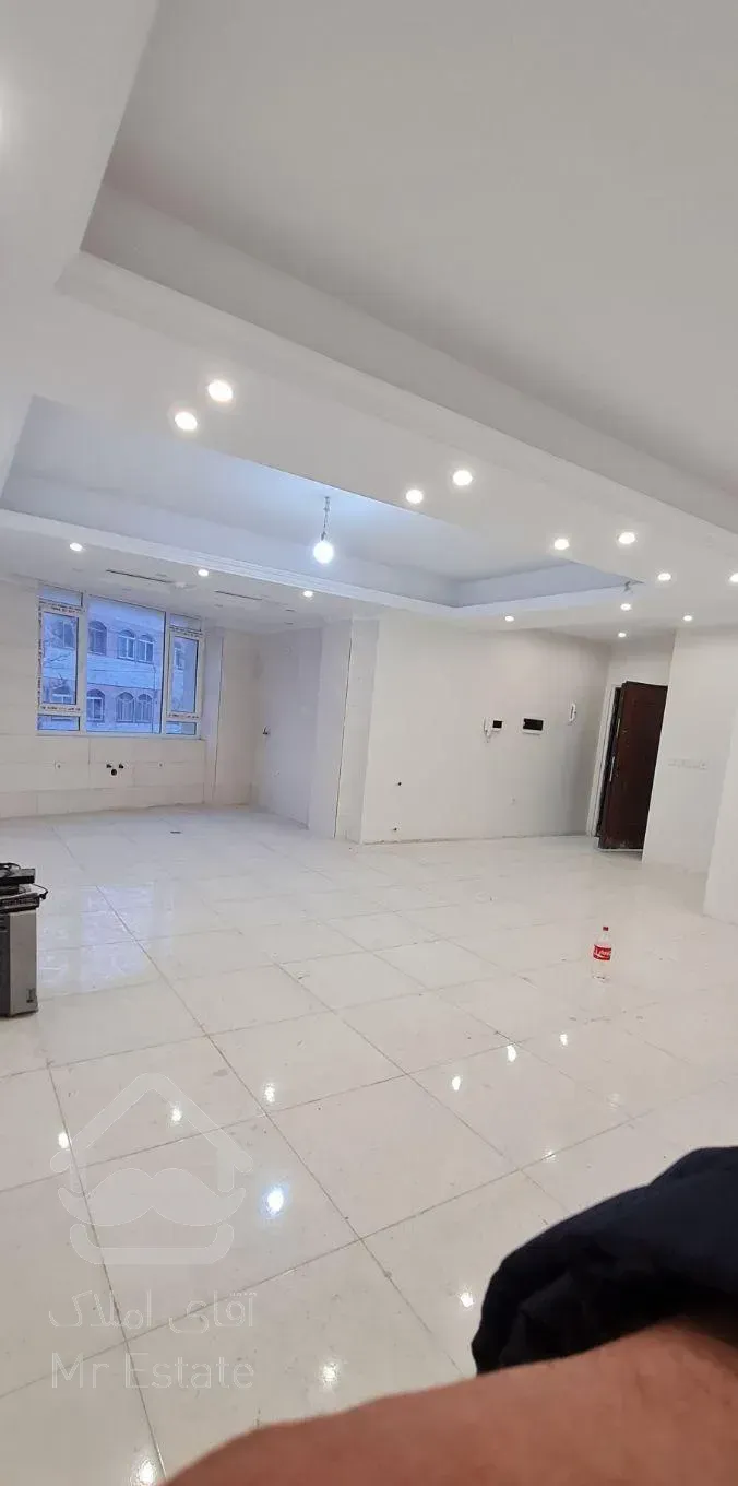 آپارتمان ۹۳ متری ۲ خوابه در استخر نوساز فول