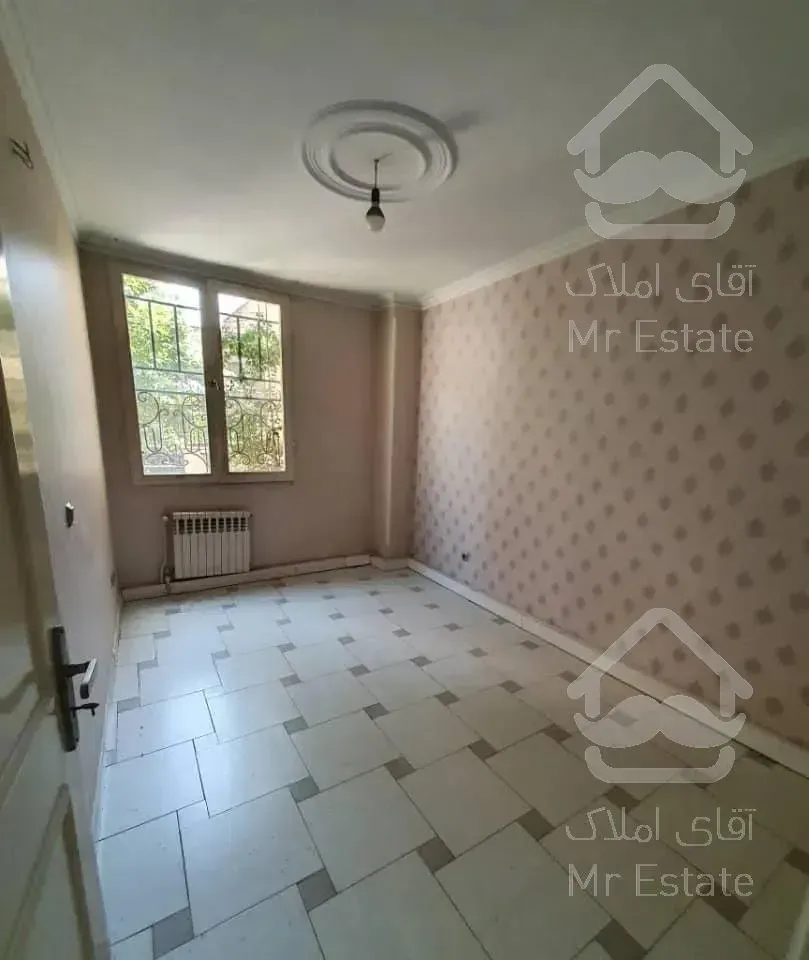 ۸۵ متر خیابان سمیه بین خیابان مفتح و ایرانشهر