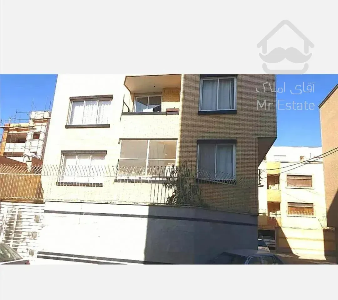 آپارتمان133متر/دونبش/جنوبی/نوساز/خ امام خمینی ک 63