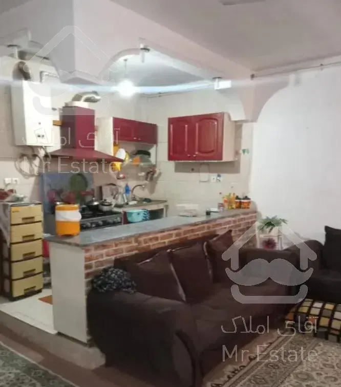 واحد سنتی ساخت ۷۸ متری دو خوابه مرکز شهر سیمتری