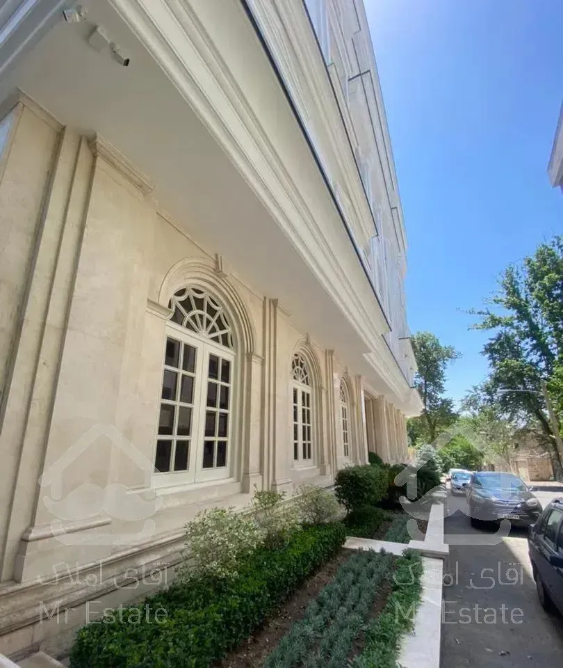 شمیران پل رومی ۱۸۰ متر ۳خواب فرعی مشجر