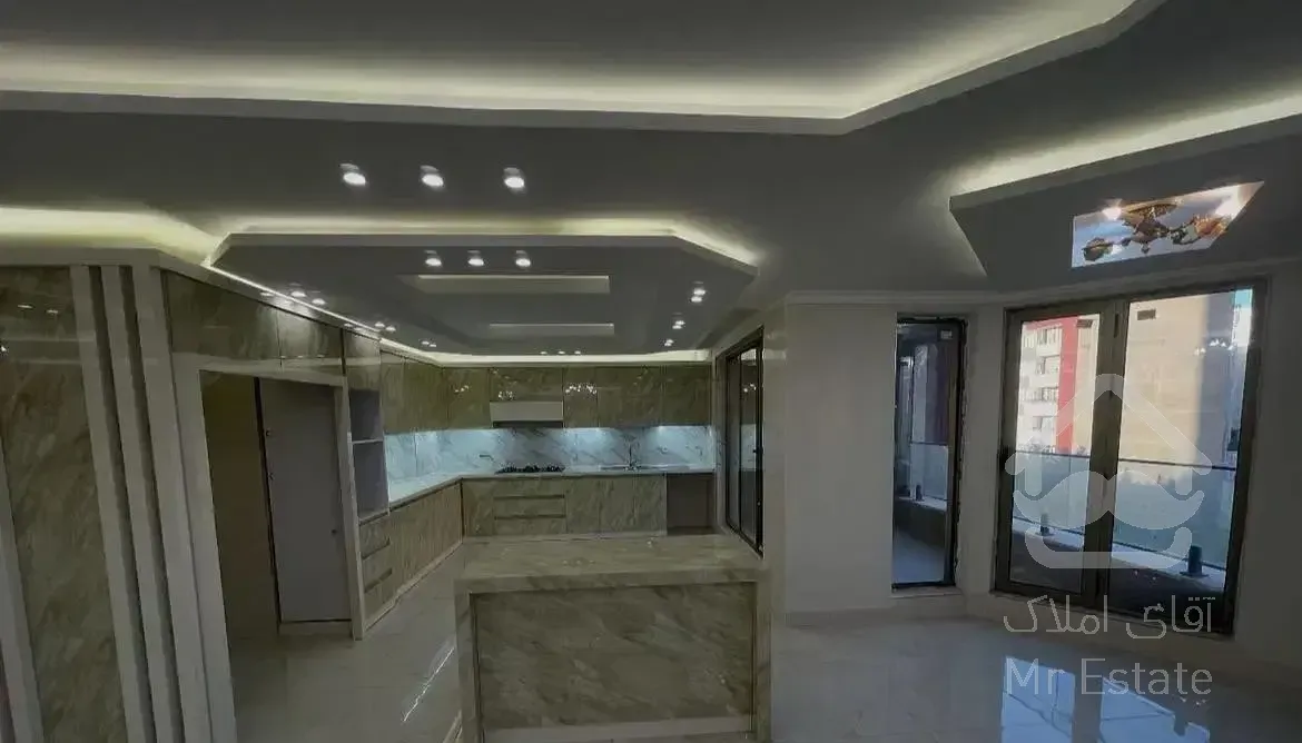 واحد ۲۴۳ متری/top location فرهنگشهر/سالن بزرگ