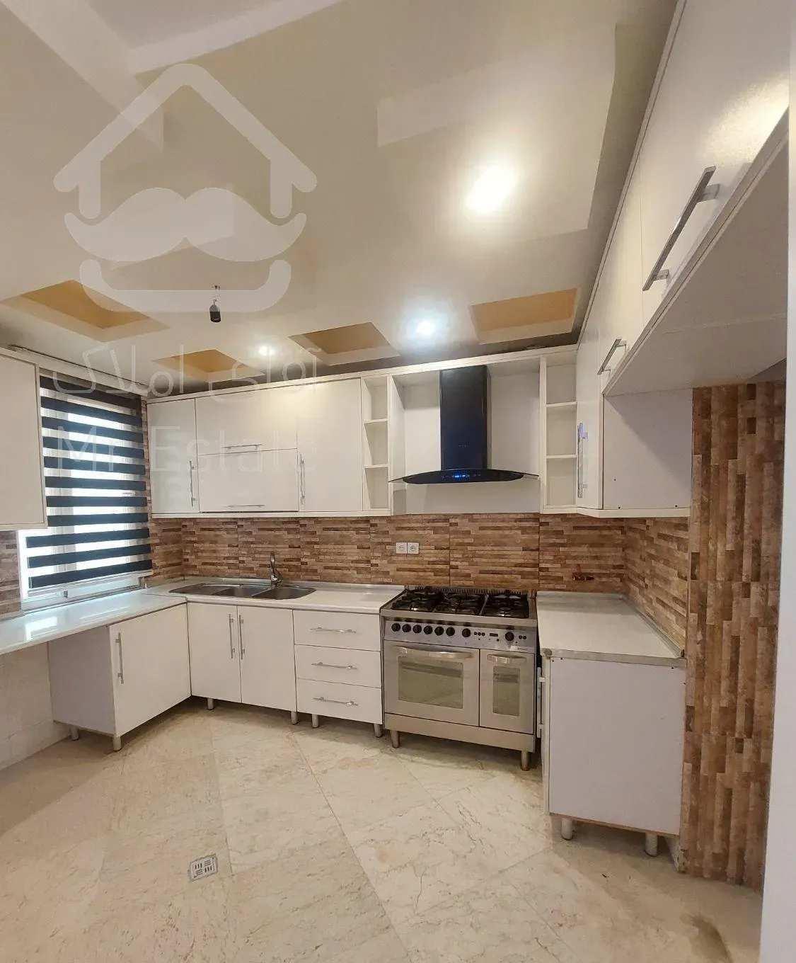 ۱۷۰ متر ۳ خوابه فول تخلیه ۱۰ ساله غربیهای سوم