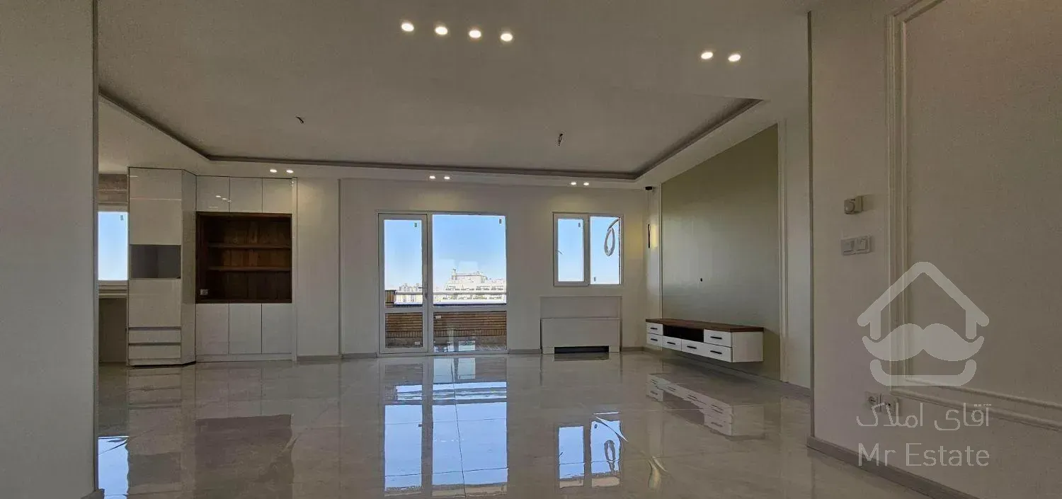 ۳خواب طبقه ۱۰ با امکانات کامل داخل مجتمع