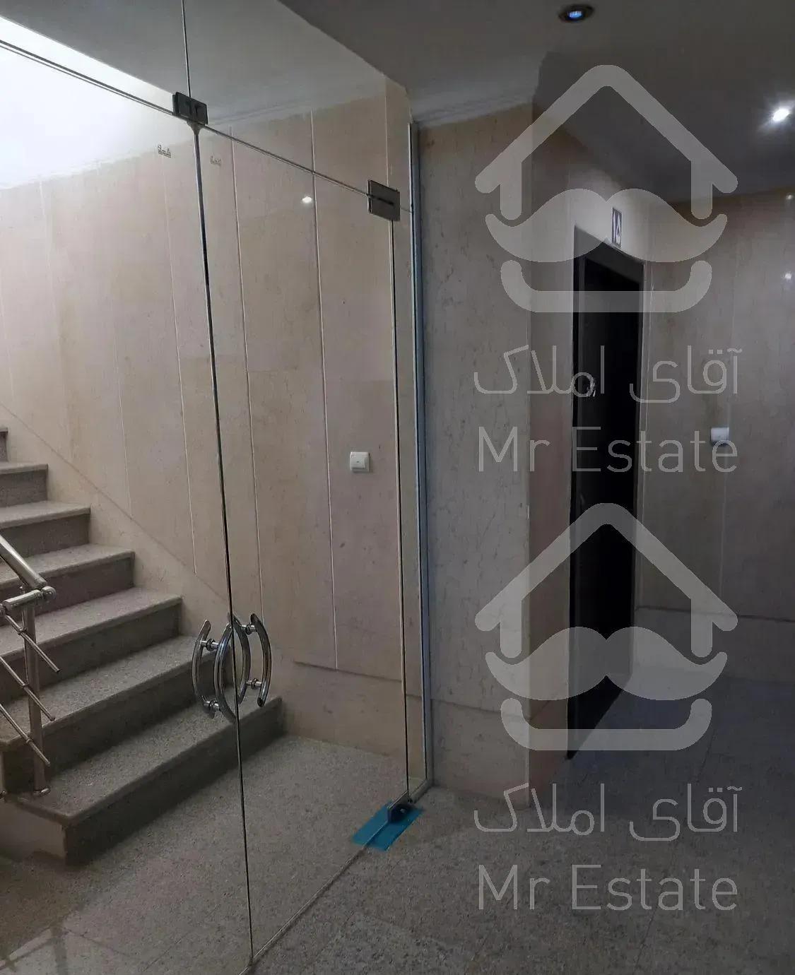 ۱۱۲ متر شمال خیابان فاطمی فول (۳ عدد پارکینگ )