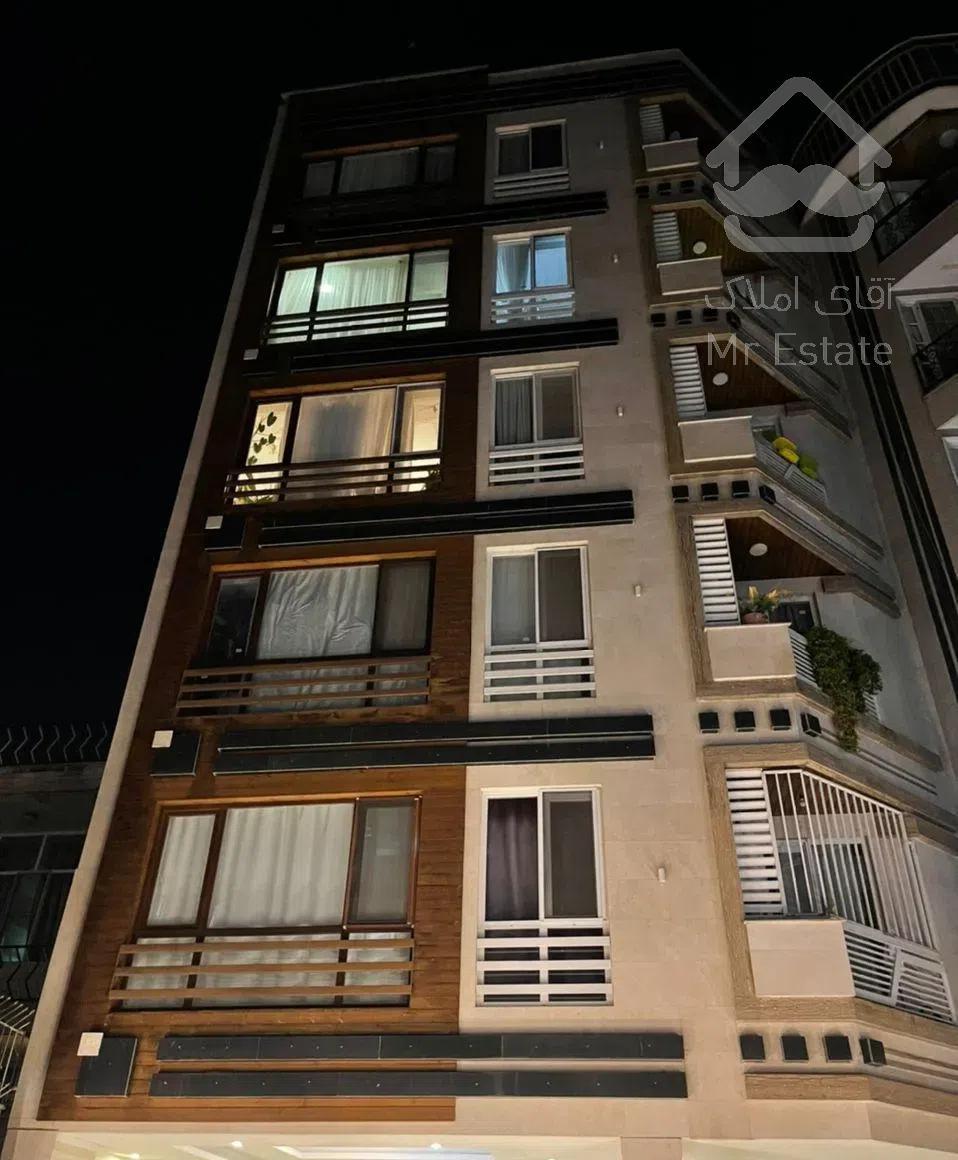 ۱۲۲ متر / کلید نخورده / ۲پارکینگ سندی