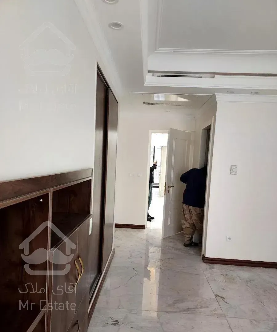 ۱۸۵ متر تک واحدی  با دو پارکینگ