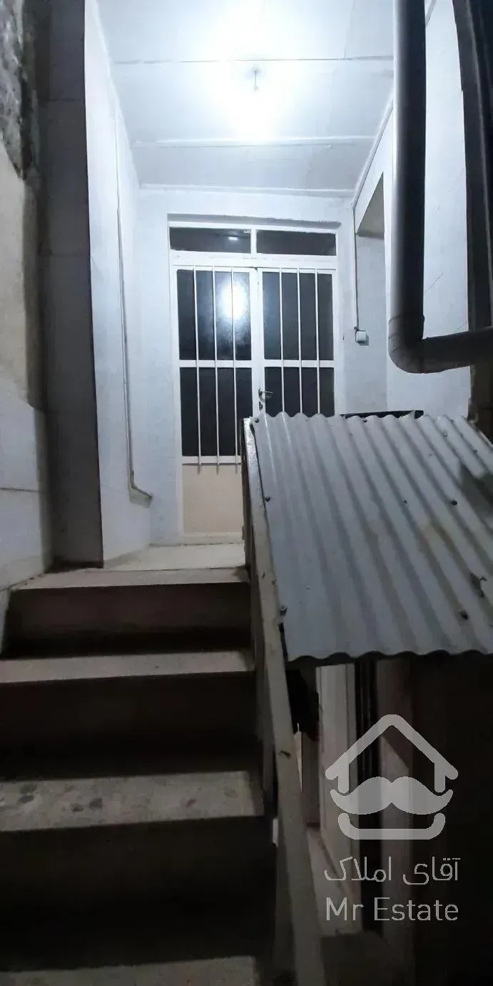 ۷۰ متر ملک حیاطی داخل بافت فرحزاد