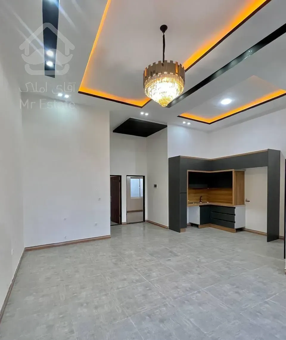 ویلافلت مدرن شهرک باامنیت بالا محوطه سازی خوب