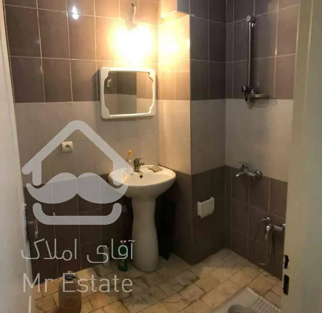 ۸۵متر اداری صادقیه مختص پزشکان و وکلا