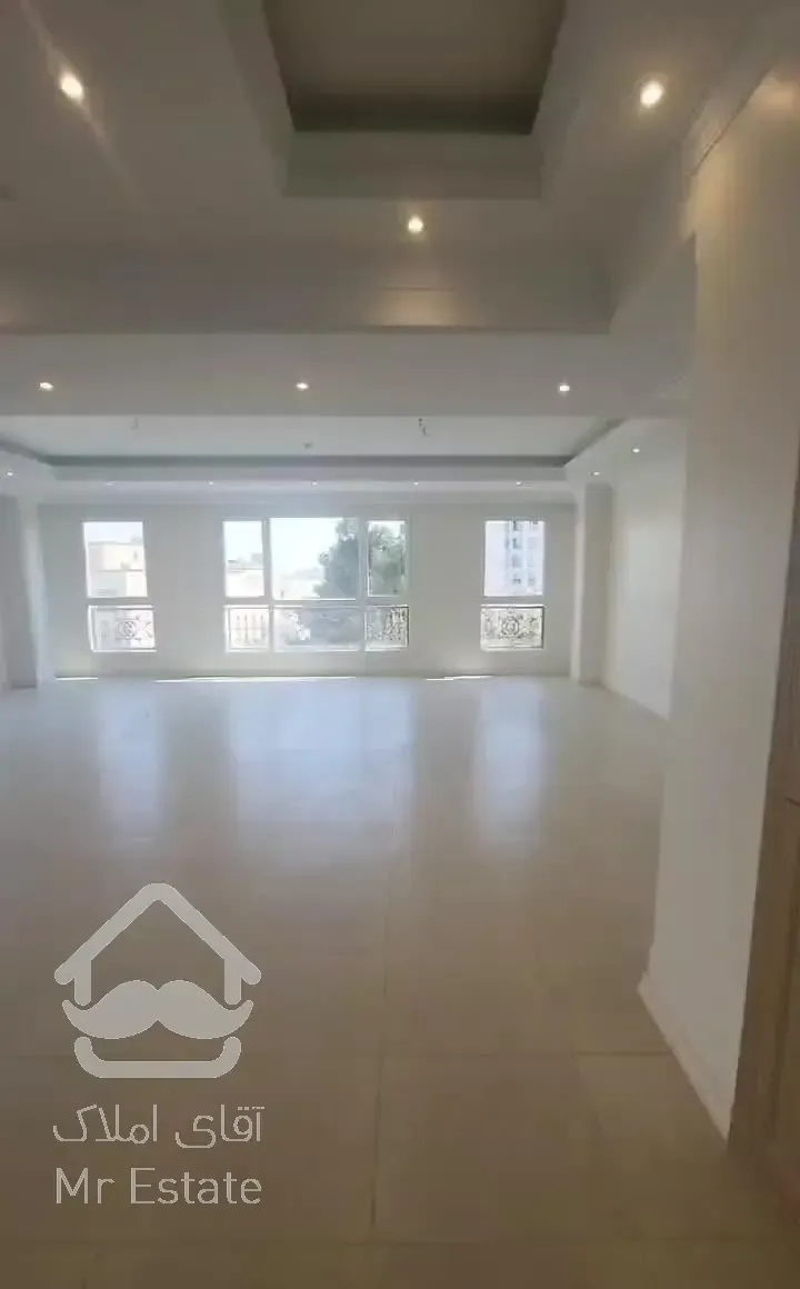 اجاره نیاوران ۲۰۰متر ۳ خواب تک واحدی تاپ لوکیشن