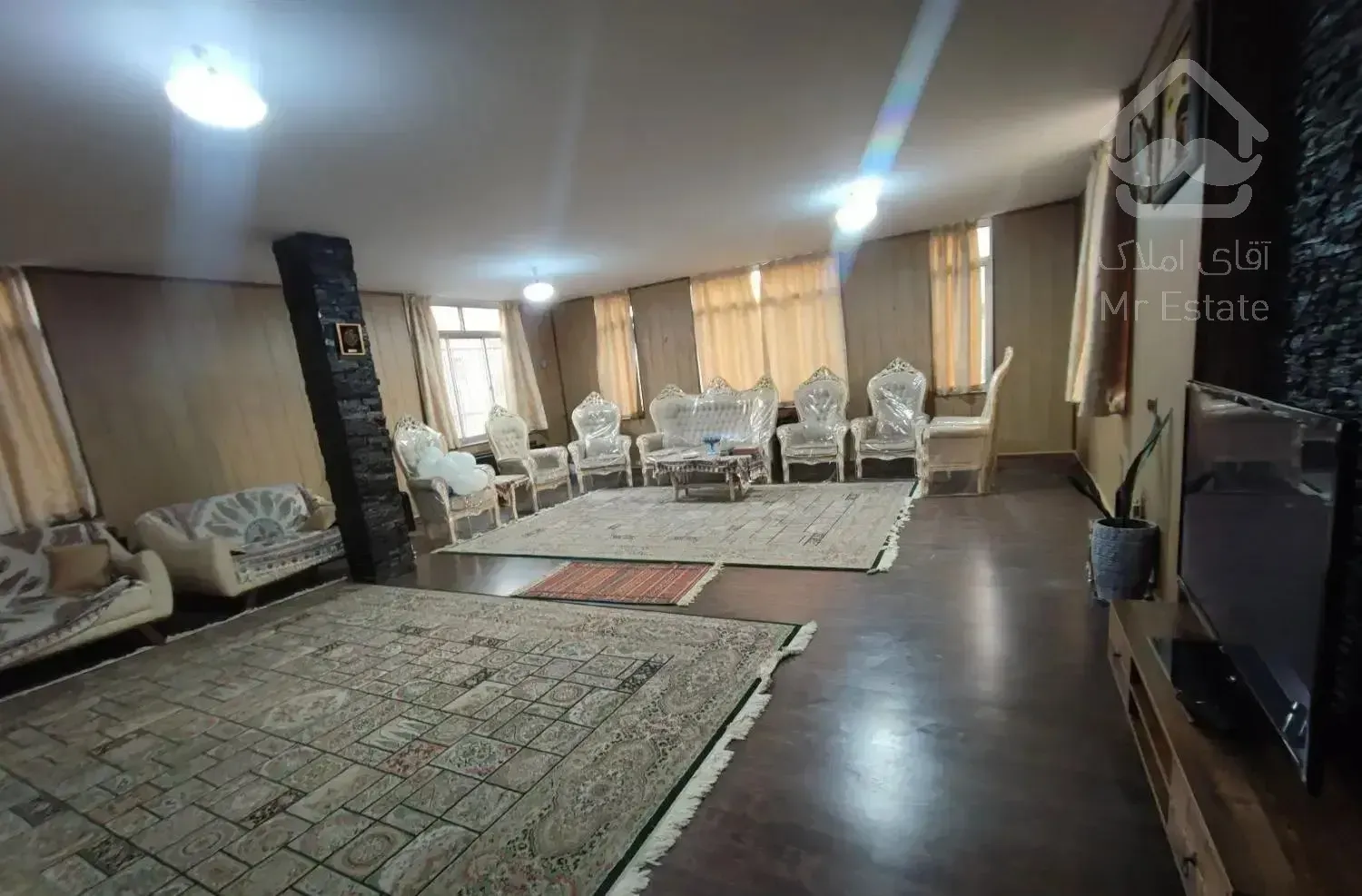 ۲۲۰ متر ۴ خواب و ۴ پارکینگ تک واحدی با بهارخواب