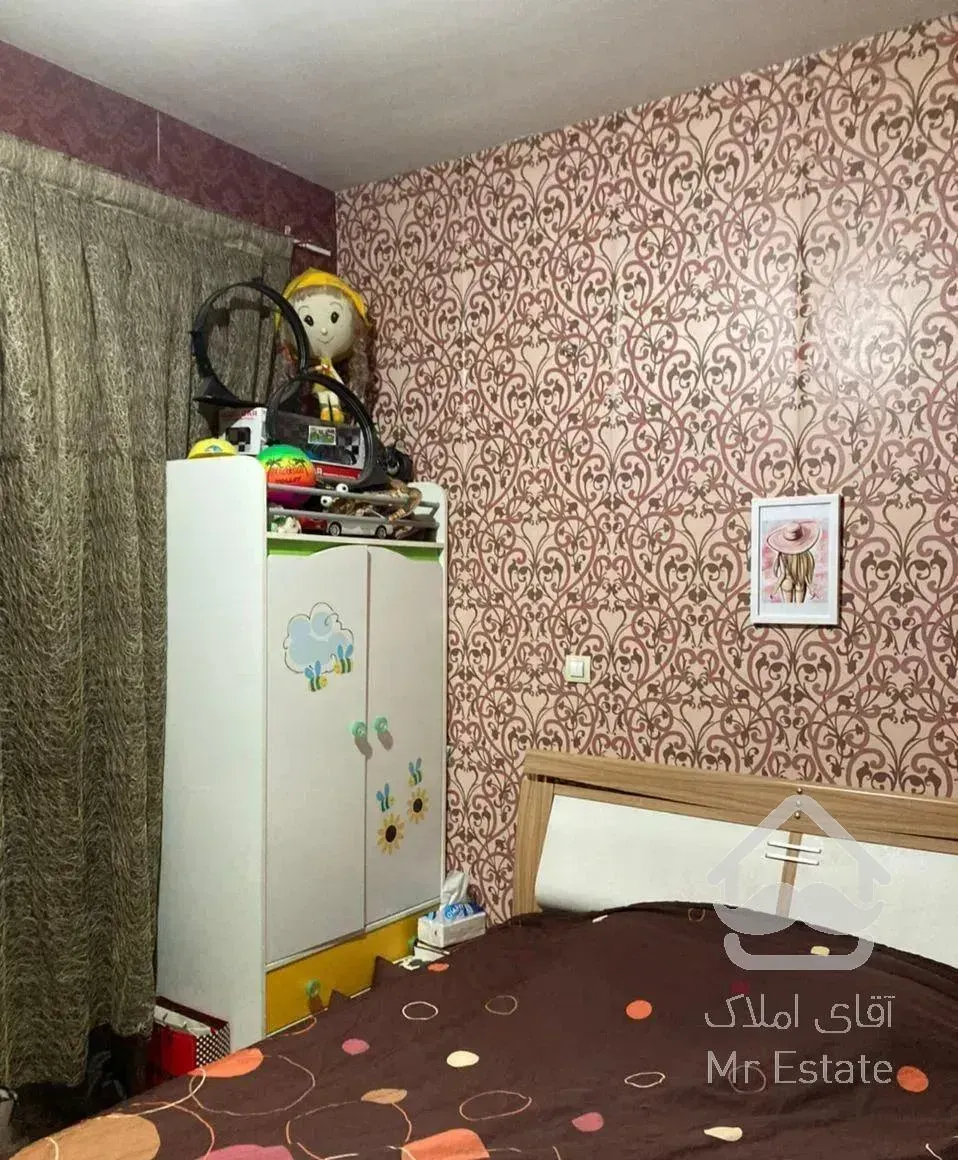 آپارتمان ۶۵ متر  بازسازی  بر خیابان صفدری،بغل مترو